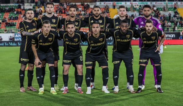 Son ma&ccedil;larına &ccedil;ıkıyorlar! S&uuml;per Lig'e sahasında veda edecek