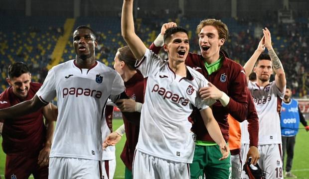 Trabzonspor, S&uuml;per Lig'den d&uuml;şecek son takımı belirleyebilir! İşte muhtemel 11'ler