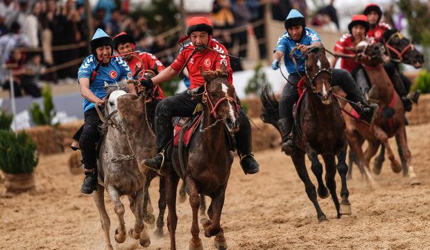 8. Etnospor K&uuml;lt&uuml;r Festivali heyecanı ikinci g&uuml;n de devam etti