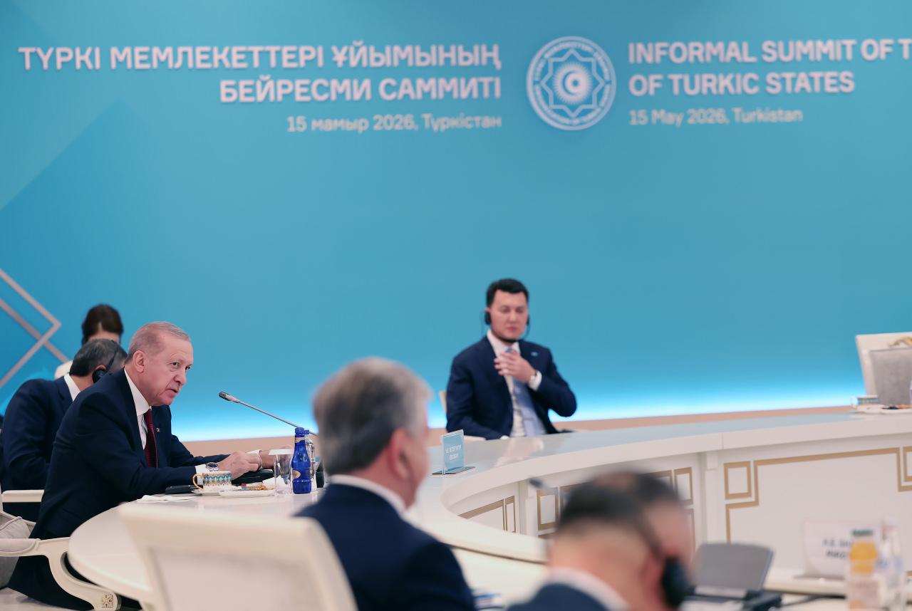 Cumhurbaşkanı Recep Tayyip Erdoğan, Kazakistan'ın Türkistan şehrinde düzenlenen Türk Devletleri Teşkilatı Zirvesi'ne katıldı.