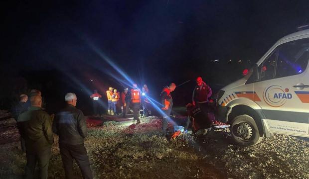 Baraj kapakları a&ccedil;ıldı, dere taştı! 4 kişi &ouml;l&uuml;mle burun buruna geldi