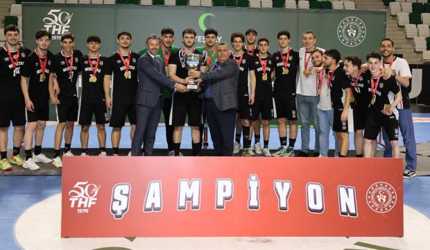 Beşiktaş, Giresun&rsquo;da T&uuml;rkiye şampiyonu oldu