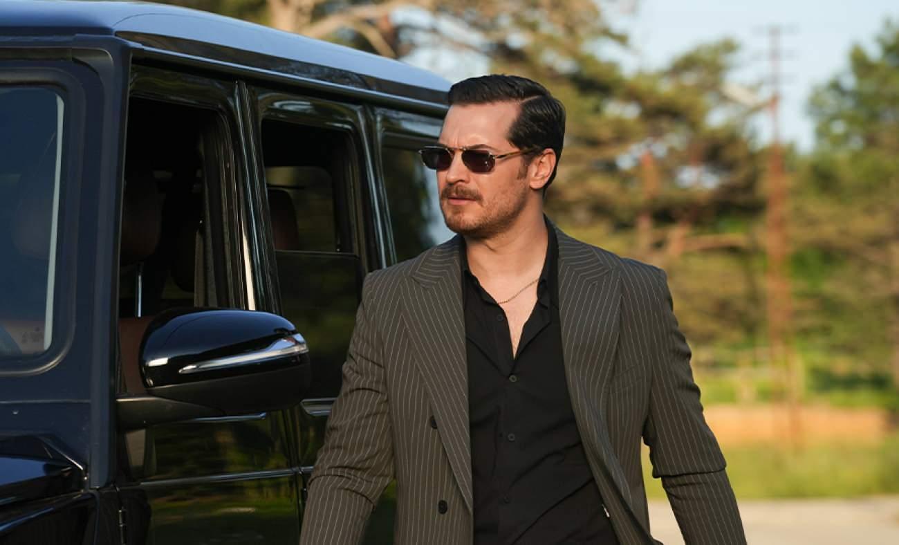 &Ccedil;ağatay Ulusoy'dan hayranlarını korkutan şok gelişme! Ger&ccedil;ek bambaşka &ccedil;ıktı