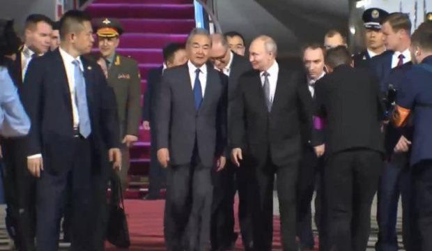 Putin, Trump'tan g&uuml;nler sonra &Ccedil;in'de!