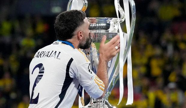 Real Madrid'de bir devrin sonu! 13 sezonda 27 kupa kazanan yıldız takımdan ayrılıyor