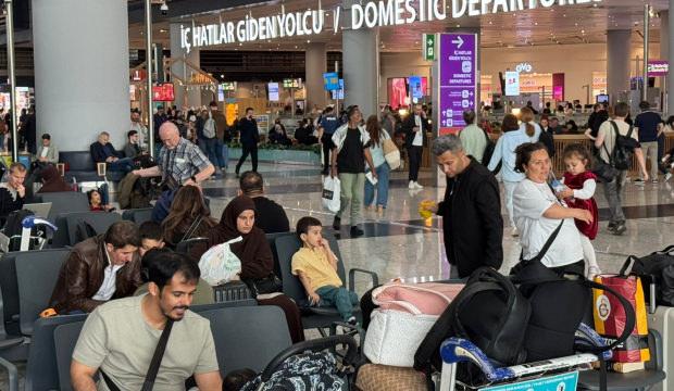 Sabiha G&ouml;k&ccedil;en ve İstanbul Havalimanı'nda bayram bereketi