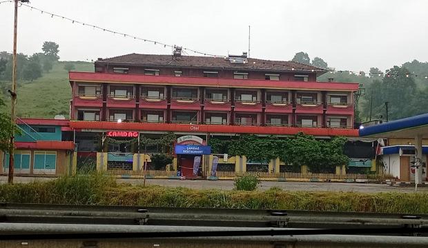 Sakarya'da otelde &ccedil;atışma: &Ouml;l&uuml;ler var! 