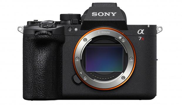 Sony, Alpha 7R VI ile y&uuml;ksek &ccedil;&ouml;z&uuml;n&uuml;rl&uuml;kl&uuml; fotoğraf&ccedil;ılığı yeni seviyeye taşıyor