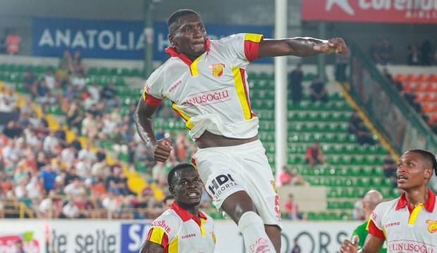 S&uuml;per Lig ekibinde ayrılık! Oyuncuya veda edildi