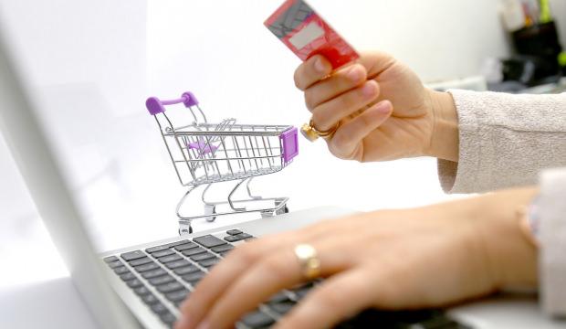 T&uuml;rkiye&rsquo;nin 5 yıllık e-ticaret bilan&ccedil;osu: 10,6 trilyon liralık dev hacim