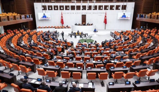 Vergi d&uuml;zenlemelerini de i&ccedil;eren teklif TBMM'de kabul edildi