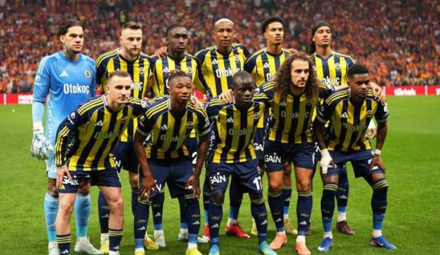 Yıldız oyuncu Fenerbah&ccedil;e'den ayrılıyor! Eşi yaptığı paylaşımla duyurdu