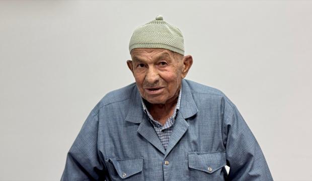 T&uuml;rkiye'de bir ilk: 84 yaşındaki hastaya başarılı k&ouml;k h&uuml;cre nakli yapıldı