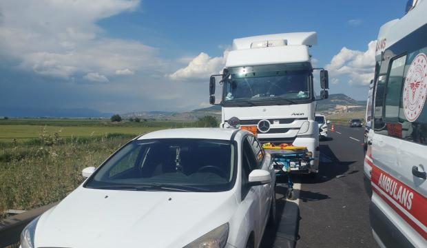 Kahramanmaraş'ta korkun&ccedil; kaza! TIR &ccedil;arptı: 1 &ouml;l&uuml;, 2 yaralı
