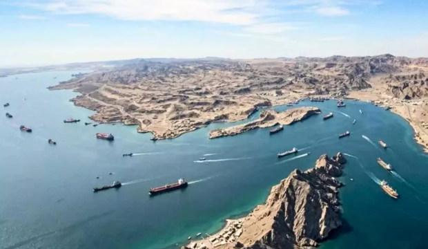 WSJ H&uuml;rm&uuml;z Boğazı'ndaki kritik gelişmeyi duyurdu: ABD donanması g&ouml;revde