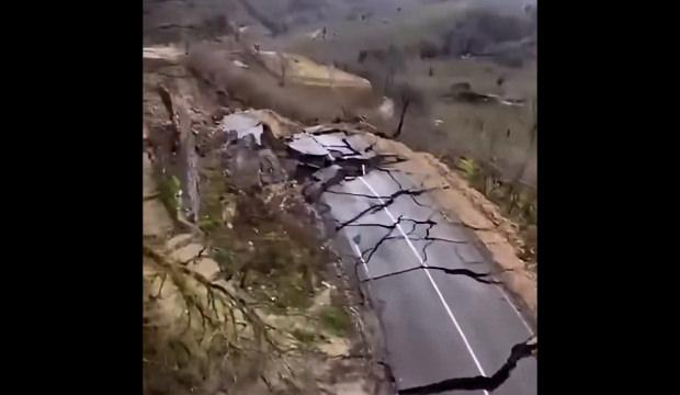 Aşırı yağışlar nedeniyle Tokat ile Ordu'yu bağlayan Akkuş yolu &ccedil;&ouml;kt&uuml;