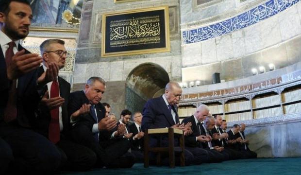 Cumhurbaşkanı Recep Tayyip Erdoğan Ayasofya'da Kur'an-ı Kerim okudu
