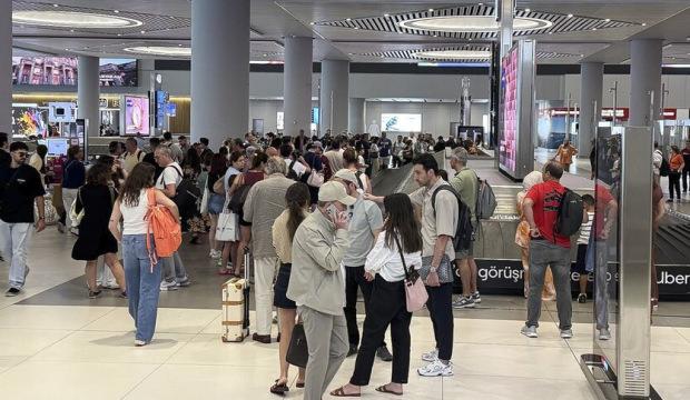 İstanbul Havalimanı'nda yarın g&uuml;nl&uuml;k yolcu ve u&ccedil;uş rekoru beklentisi