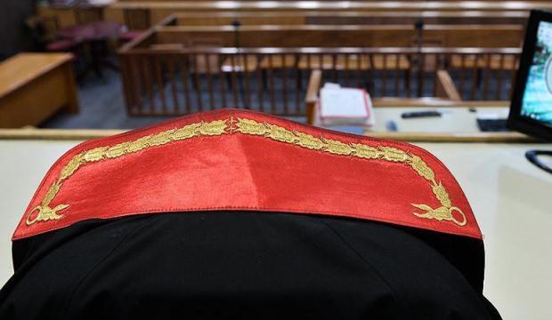 M&uuml;stehcen i&ccedil;erikleri paylaşılan 11 yaşındaki kızın ailesine g&ouml;zaltı