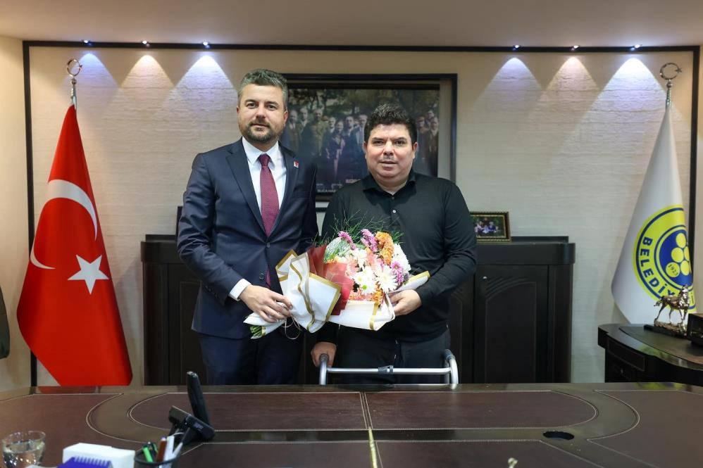 BUCA BELEDİYE BAŞKANI GÖRKEM DUMAN, ESKİ BELEDİYE BAŞKANI ERHAN KILIÇ