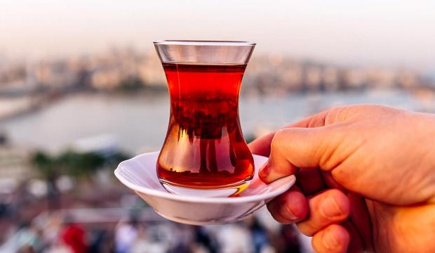 4 &uuml;nl&uuml; &ccedil;ay markasında boya tespit edildi! Bakanlık yakaladı