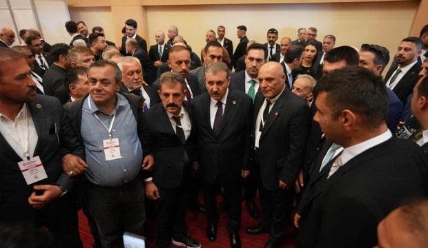 B&uuml;y&uuml;k Birlik Partisi&rsquo;nde Mustafa Destici yeniden genel başkan