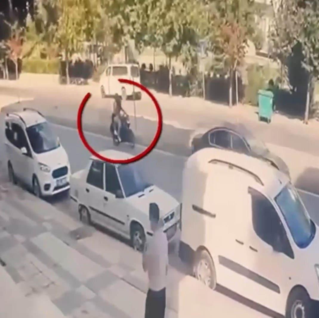 Silahlı saldırının yaşandığı olay yeri. 