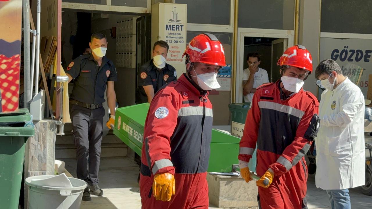 Kayıp yaşlı adam asansör boşluğunda ölü bulundu.