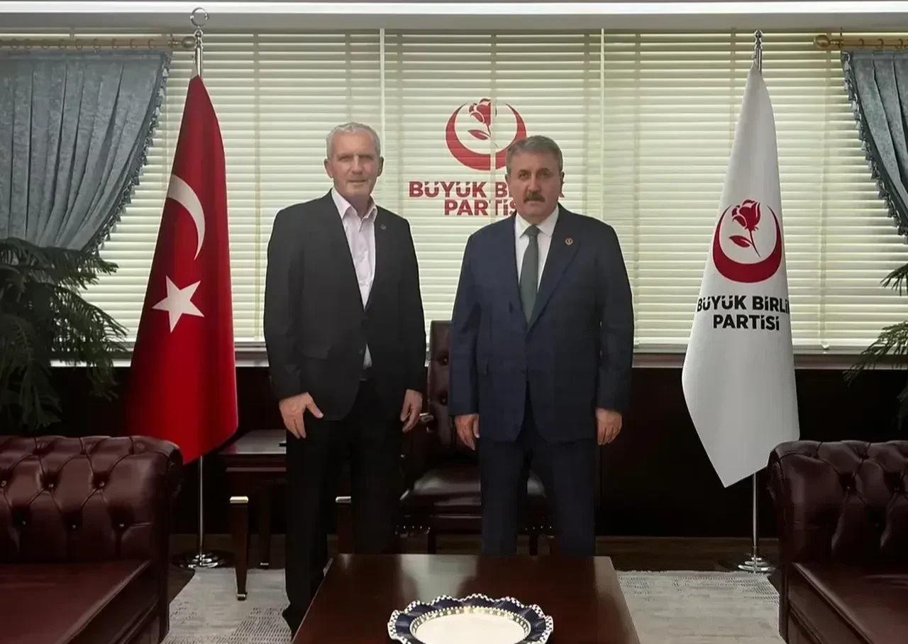 Mustafa Destici ve ağabeyi Halil Nural Destici