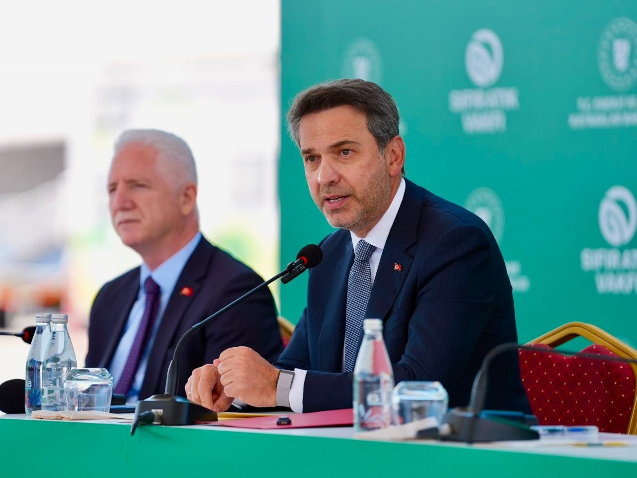 Enerji ve Tabii Kaynaklar Bakanı Alparslan Bayraktar