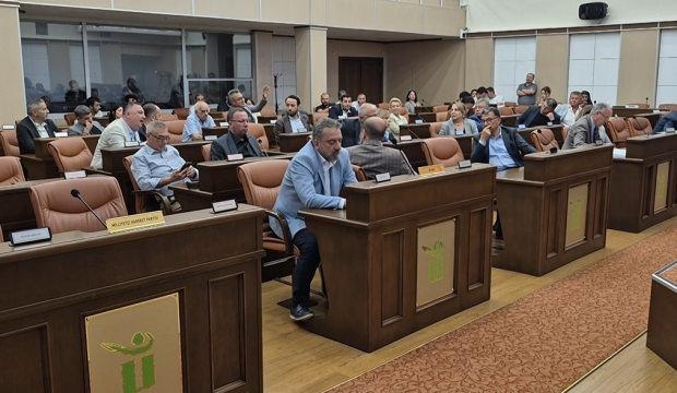 AK Partili gen&ccedil;leri dağa kaldıran CHP&rsquo;li isme belediyede &ouml;d&uuml;l gibi makam
