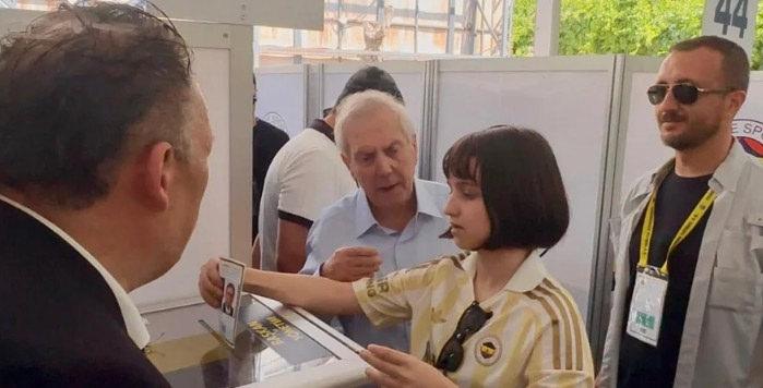 Fenerbahçe başkanlık seçimi oy verme işlemi