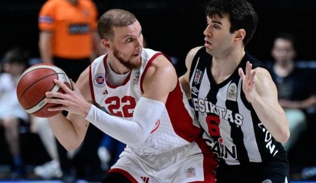 Bah&ccedil;eşehir Koleji-Beşiktaş serisinde 3. randevu!