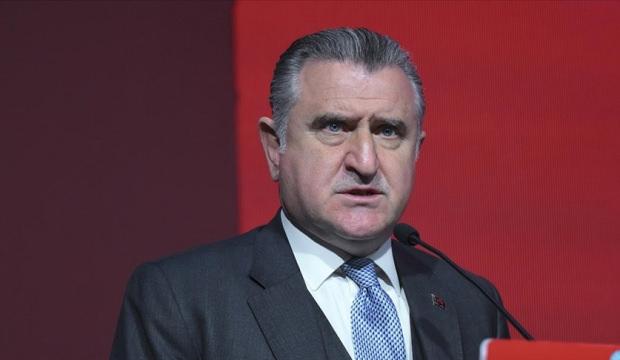 Bakan Bak'tan Fenerbah&ccedil;e Başkanı Aziz Yıldırım'a tebrik