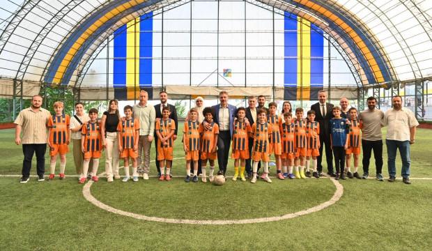 TBMM Adaket Komisyonu Başkanı C&uuml;neyt Y&uuml;ksel&rsquo;den Sinop Spor&rsquo;a destek ziyareti 