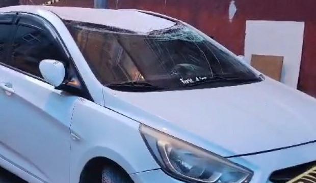 İstanbul'da 5'inci kattan otomobilin &uuml;zerine d&uuml;şen kişi &ouml;ld&uuml;
