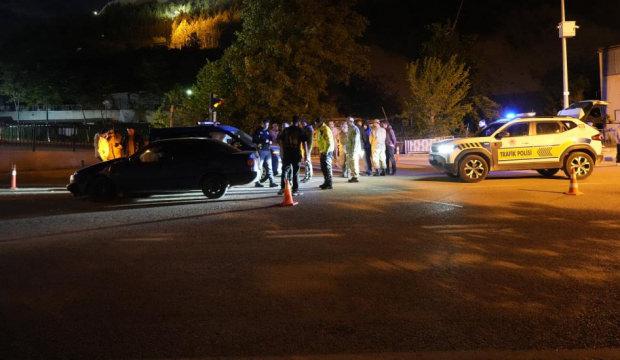 Jandarma aracına &ccedil;arptı, ehliyetine el konuldu