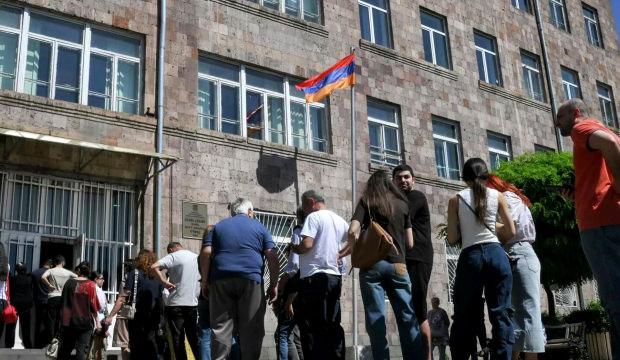 Komşuda sıcak saatler! Se&ccedil;im zaferini ilan ettiler! Son dakika T&uuml;rkiye a&ccedil;ıklaması