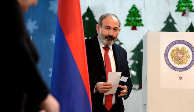 Komşuda sıcak saatler! Se&ccedil;ime 1 g&uuml;n kala bomba hamle! 6 aday g&ouml;zaltına alındı