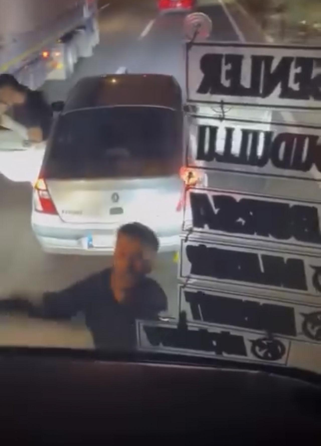 Edremit'te yolcu otobüsünün önünü kesen şahıslara rekor ceza.