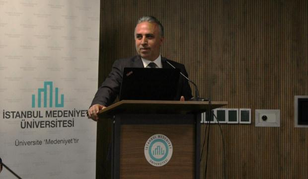 Medeniyet &Uuml;niversitesi'nde D. Mehmet Doğan konuşuldu