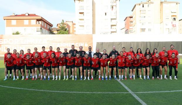 Milli Takım 2 golle kazandı! Play-off garanti