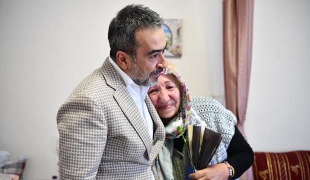&Ouml;zcan'dan yaşlılara anlamlı ziyaret: B&uuml;y&uuml;klerimiz baş tacımız