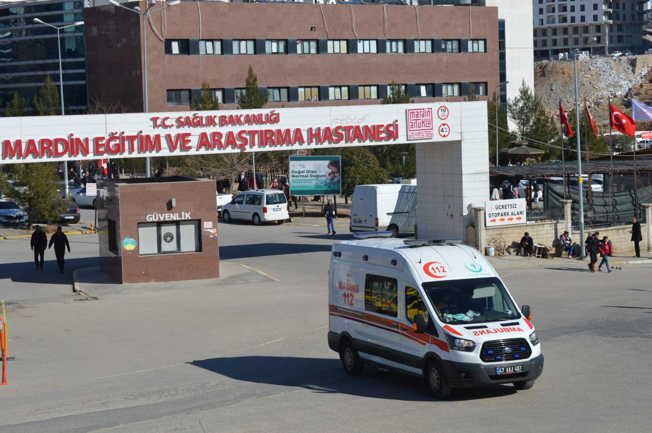 Ağır yaralı olan Vejdi Kılınç (50) Diyarbakır Dicle Üniversitesi Tıp Fakültesi'nde hayatını kaybetti.