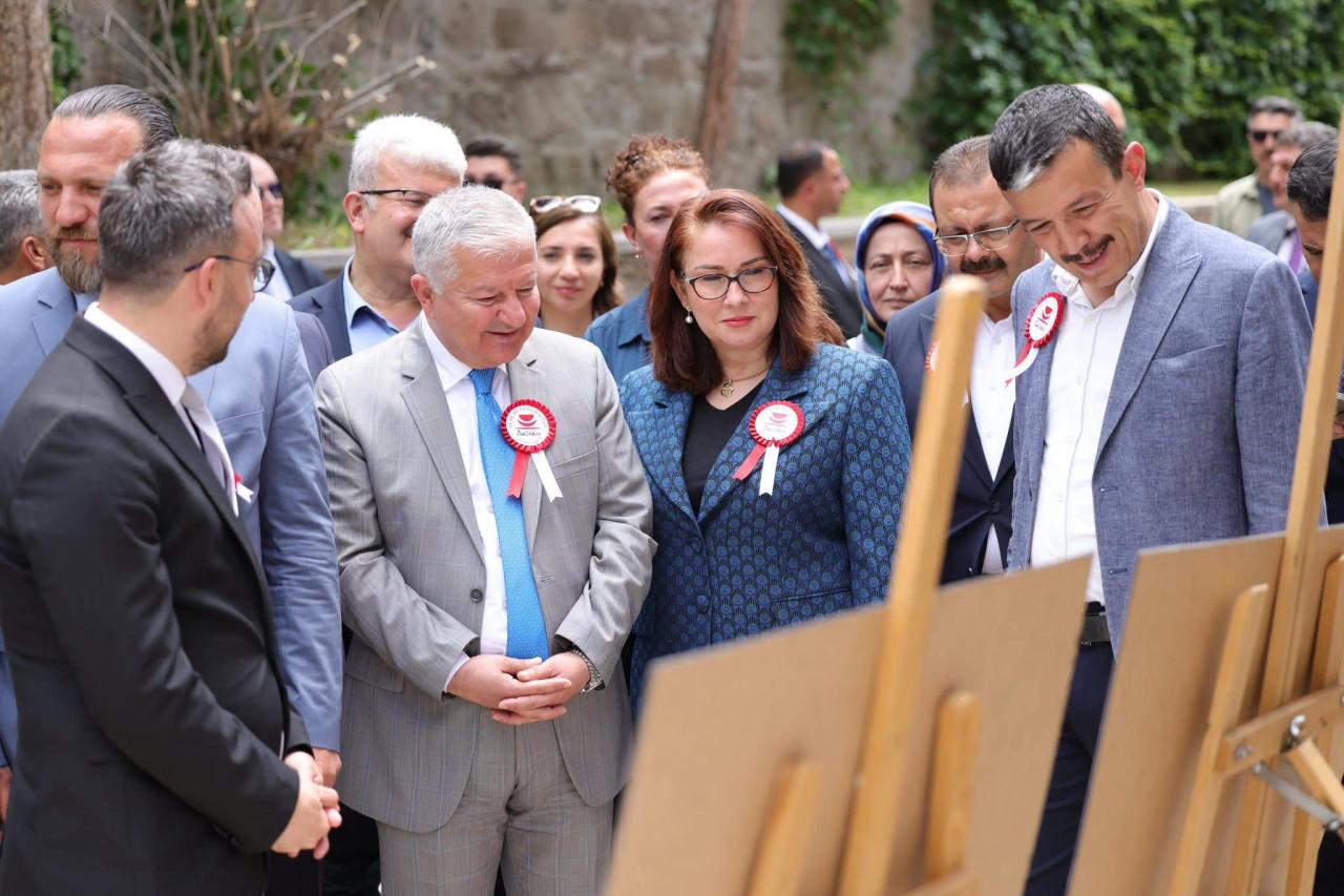 Aksaray Valisi Murat Duru ve eşi Elif Duru