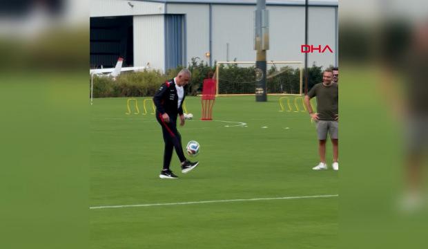 TFF Başkanı Hacıosmanoğlu, Miami&rsquo;deki ilk antrenman &ouml;ncesinde sahaya &ccedil;ıktı