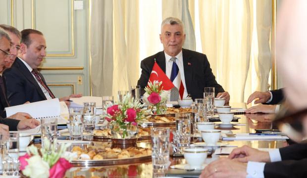 Ticaret Bakanı Bolat, Fransız iş d&uuml;nyası temsilcileriyle bir araya geldi