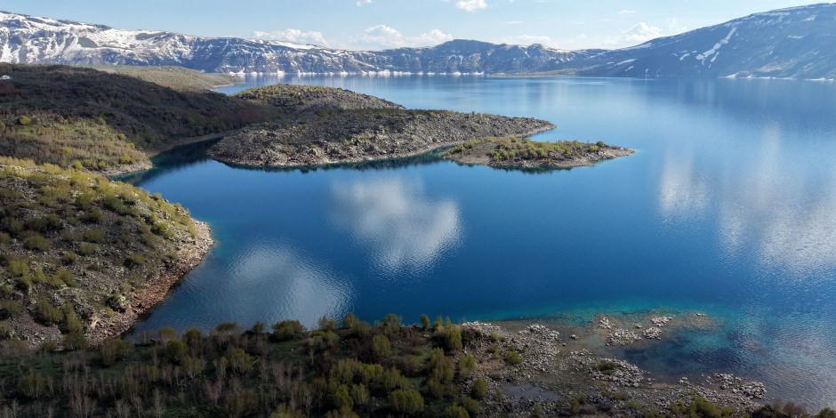 Volkanik patlama sonrası oluşan doğa harikası: Nemrut Krater G&ouml;l&uuml;