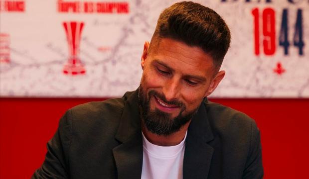 39 yaşındaki efsane forvetten 1 yıllık anlaşma