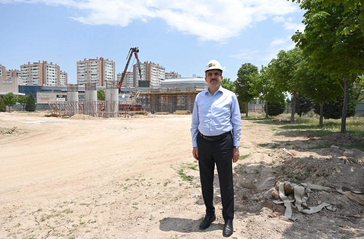 Konya Büyükşehir Belediye Başkanı Uğur İbrahim Altay çalışmaları yerinde inceledi.